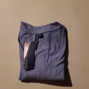 American Eagle Grey V-Neck Large T-Shirt